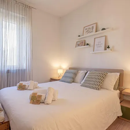 Bellezza Fair - Vicino Fiera E Centro, Wifi, Smart Tv, Ac, Balcone דירה